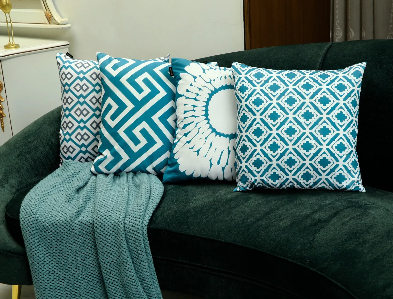 4 PCs Digital Printed Cotton Cushions-Pastel