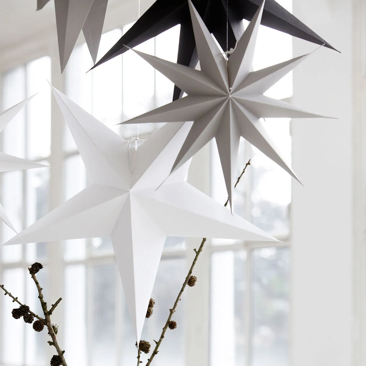 9 Point Star | 60 cm | White or Brown/Black | by House Doctor