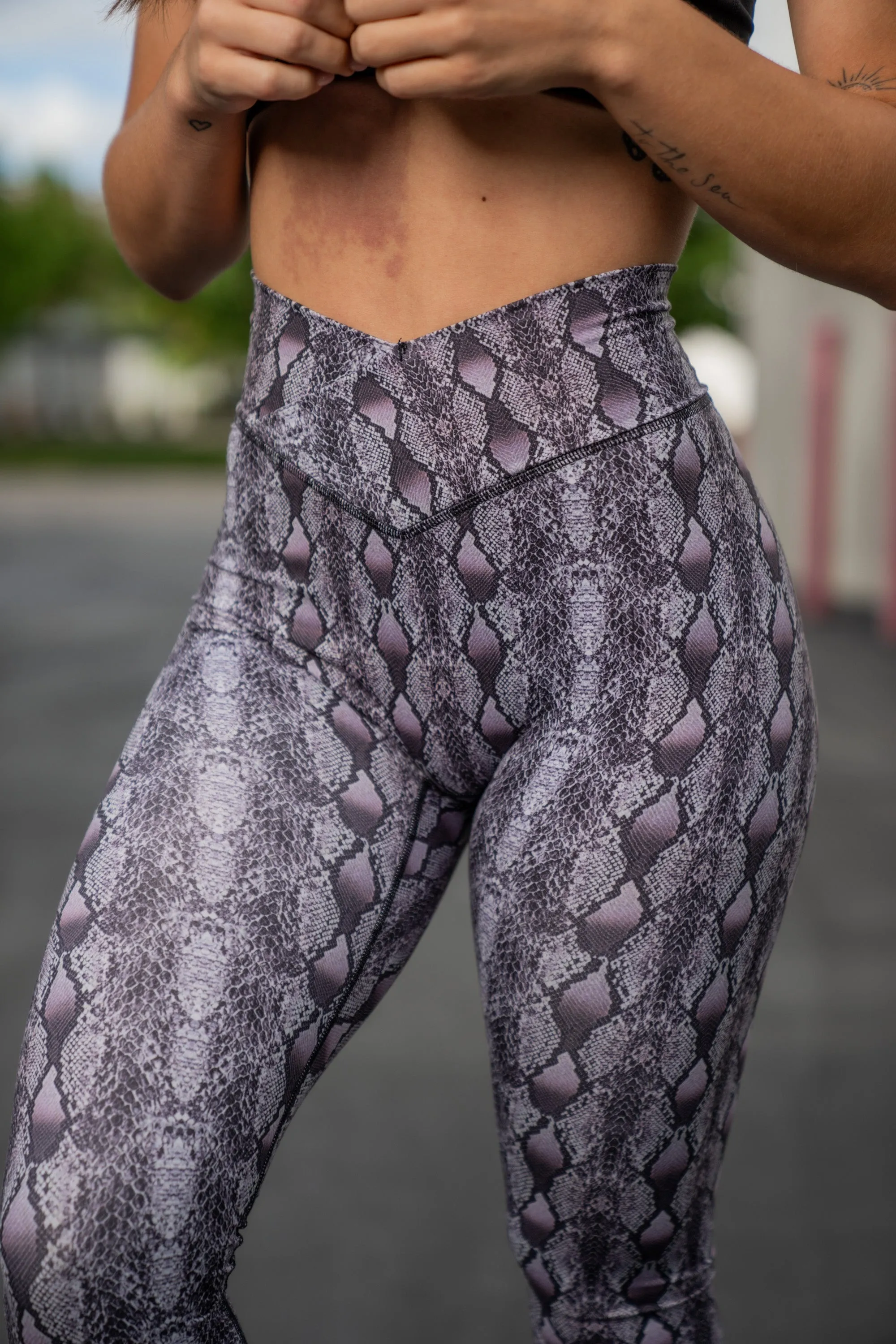 Effortless Vortex Classic Leggings - Purple Python